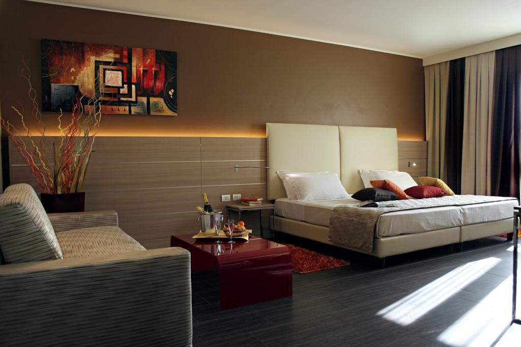 Best Western Plus Soave Hotel ซานโบนีฟาโช ห้อง รูปภาพ