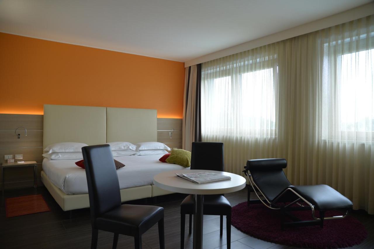 Best Western Plus Soave Hotel ซานโบนีฟาโช ภายนอก รูปภาพ